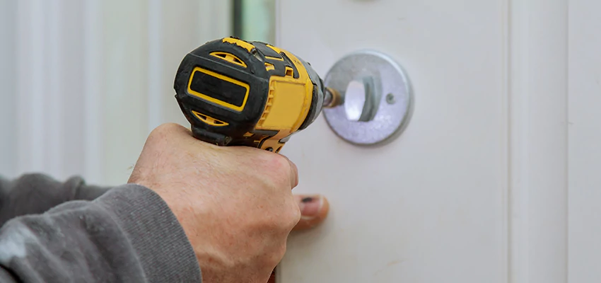 Street Locksmith For Smart Lock Repair in Colton, CA