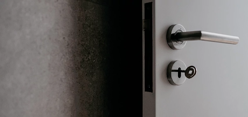 Front Door Handle Repair And Installation in Colton, CA